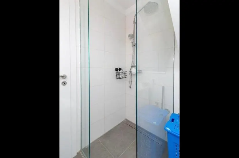 Apartment Small Private House With A Terrace Trogir