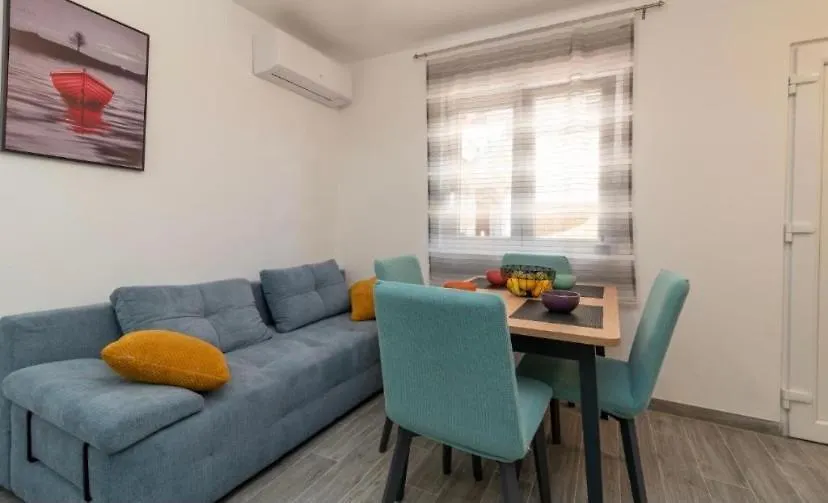Small Private House With A Terrace Trogir 0*,  Croatia