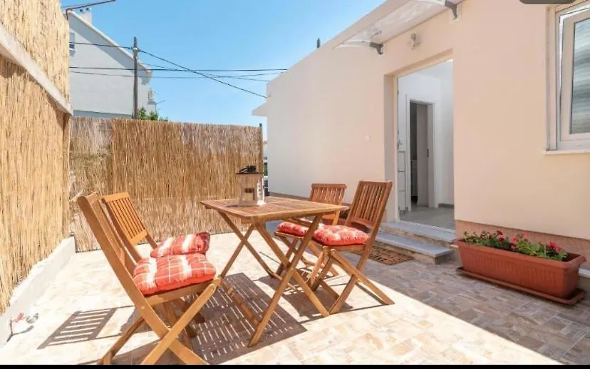 טרוגיר Small Private House With A Terrace קרואטיה